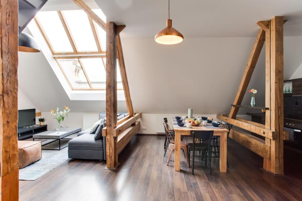Lägenhet Unique City Centre Duplex, Castle View, Roof Top Terrace Prag